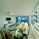 Apartamento amplio - vista Laguito 18c